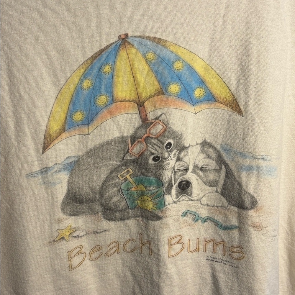 Beach Bums kitten and puppy Graphic Tee